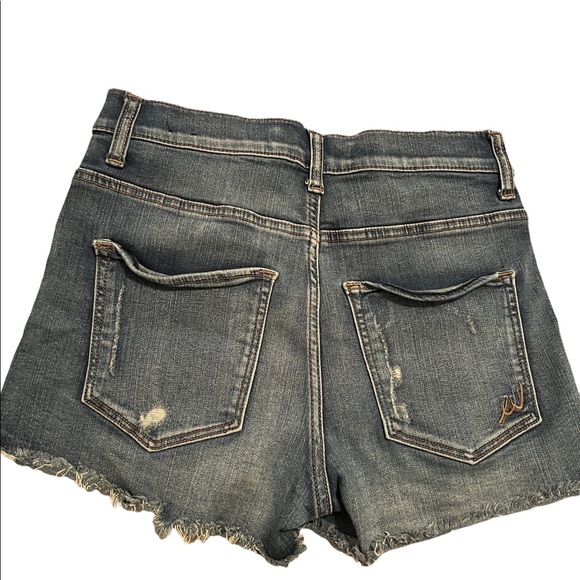 Express denim distressed shorts size 4 - Picture 5 of 9